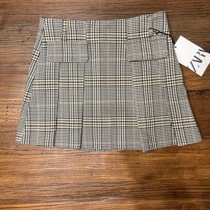 GIRLS ZARA PLEATED SKIRT